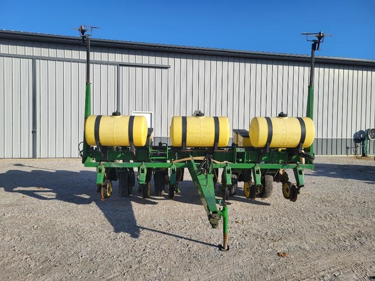 john-deere-7200-image-8