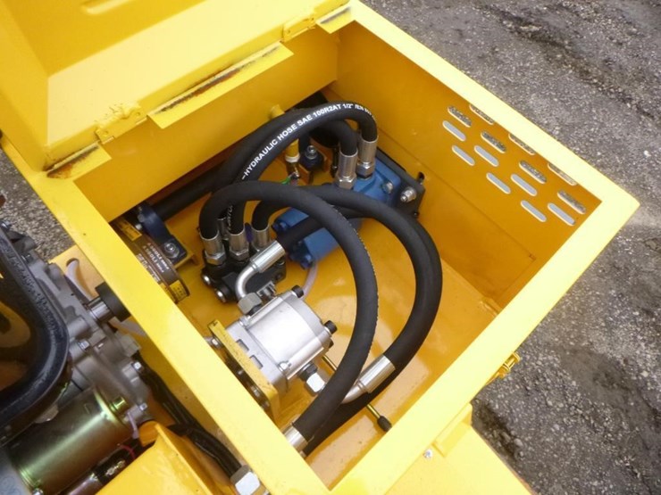 sdlool-sl850-tandem-vibratory-roller-image-14