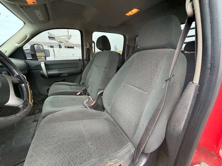 chevrolet-3500hd-image-17