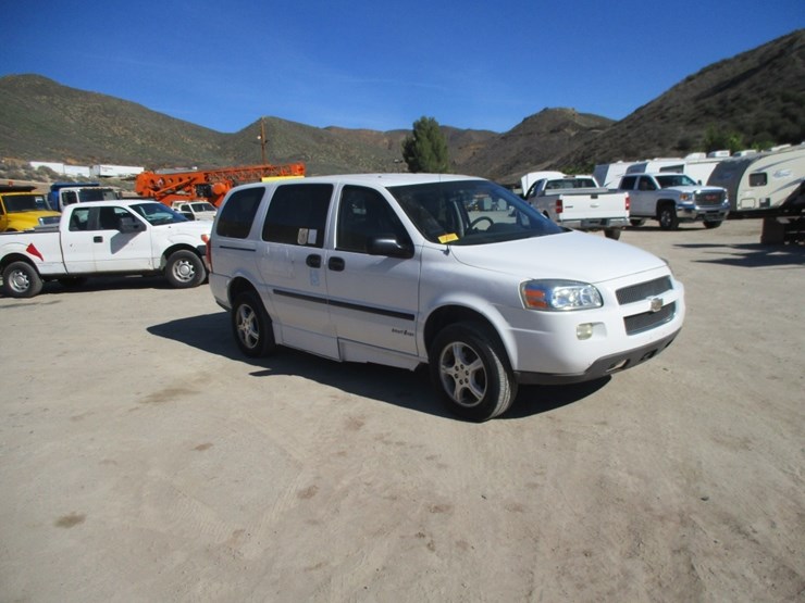 2008-chevrolet-uplander-image-2