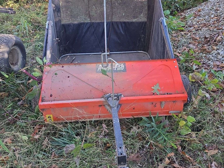 agri-fab-4ft-lawn-sweep-image-1