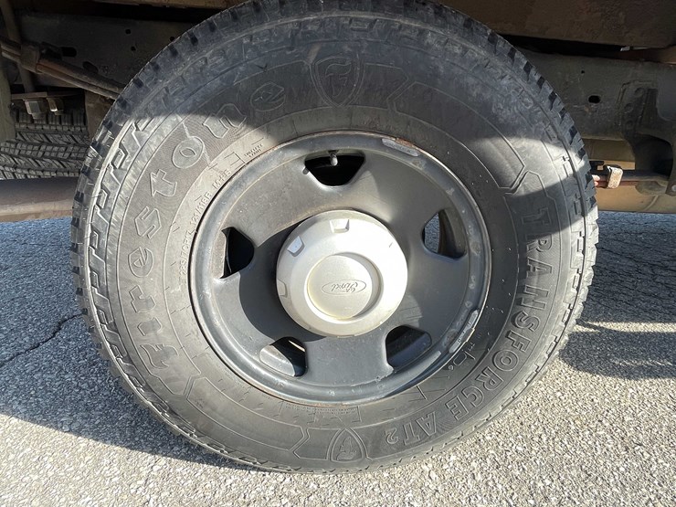 ford-f250-xlt-image-11