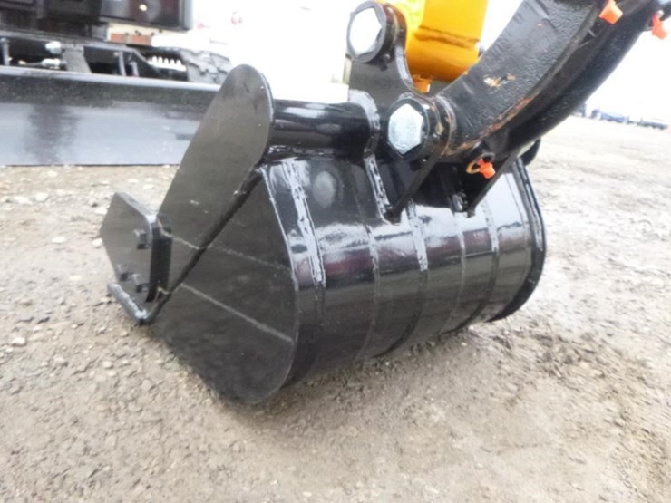 2025-vicsec-vc15-hydraulic-excavator-image-10