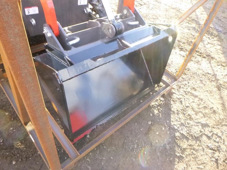 2025-agt-ysrt14-skid-steer-track-loader-image-8