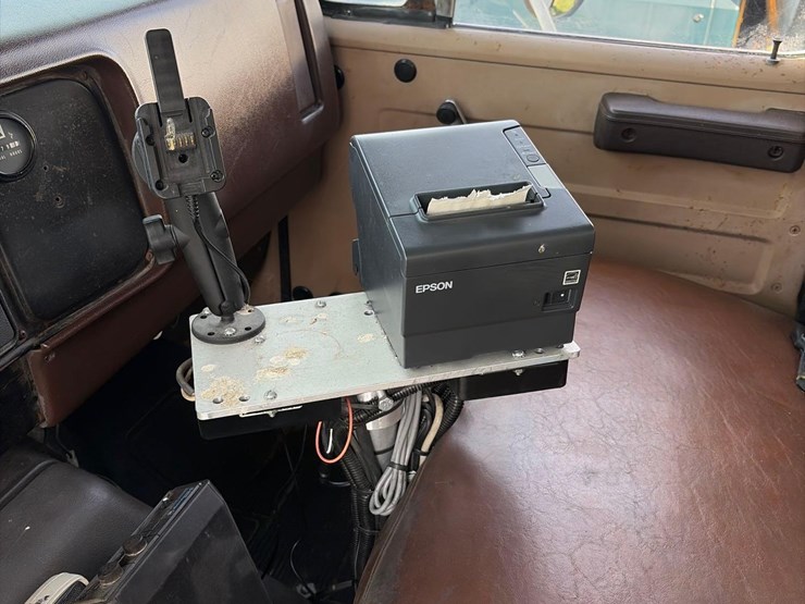 international-s1900-image-16