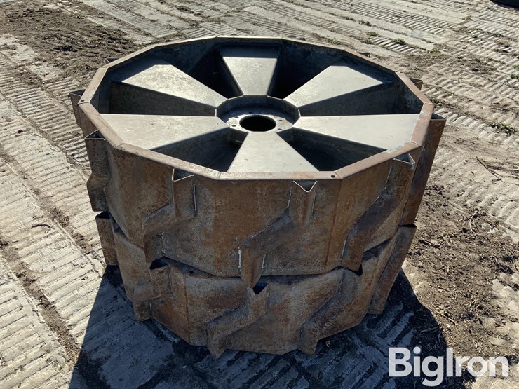 bb-metal-works-steel-tread-corner-system-pivot-wheels-image-1