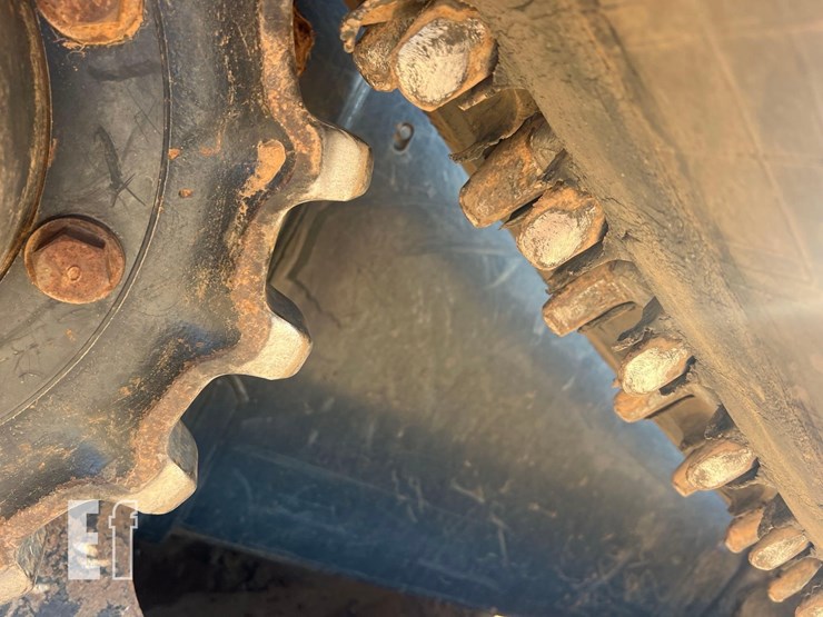 2013-kubota-svl90-2-image-14