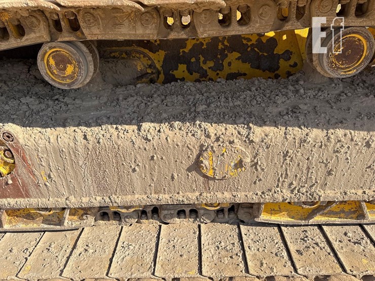 komatsu-d51pxi-22-image-14