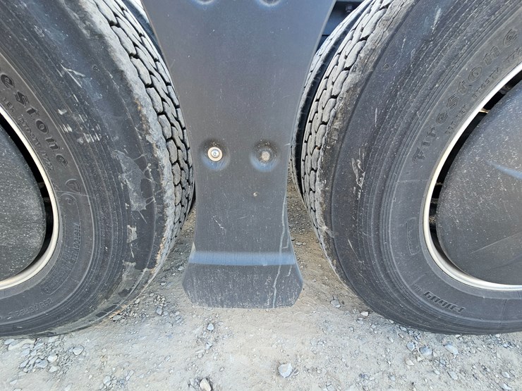 2021-kenworth-t680-image-78