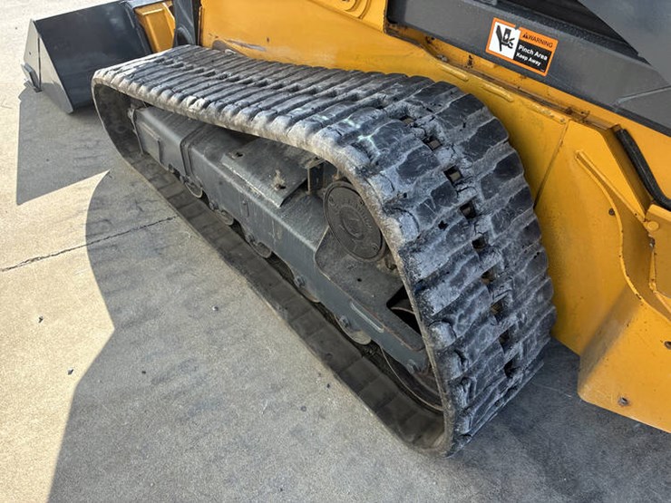 #121739-•-2022-jd-333g-#1t0333gkknf425847-image-31