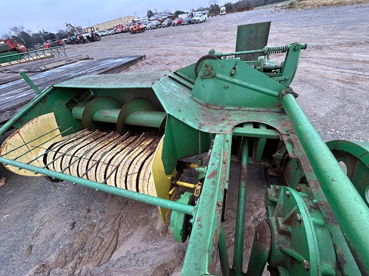 john-deere-24t-image-7