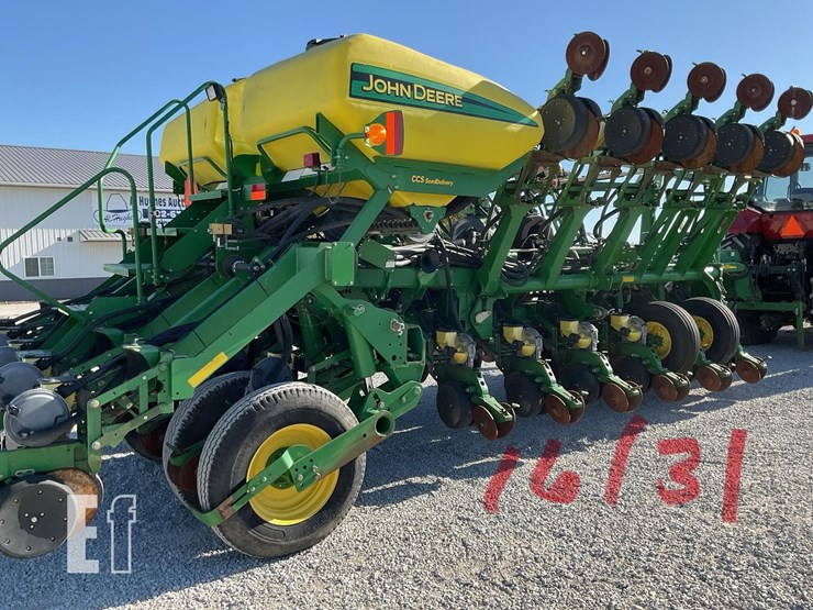 john-deere-1790-image-38