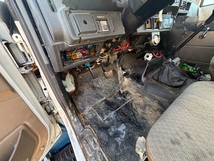 1998-caterpillar-3126-image-19