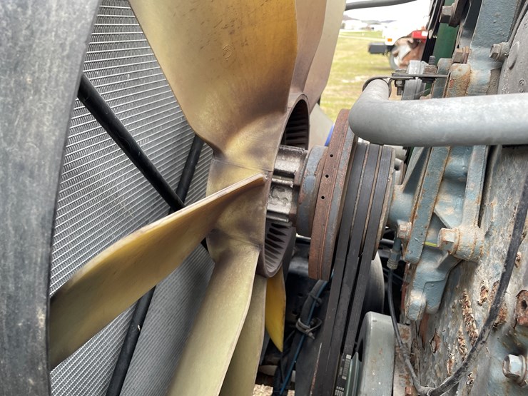 #1043-•-2009-freightliner-semi-(wi-title-in-delay)-image-72