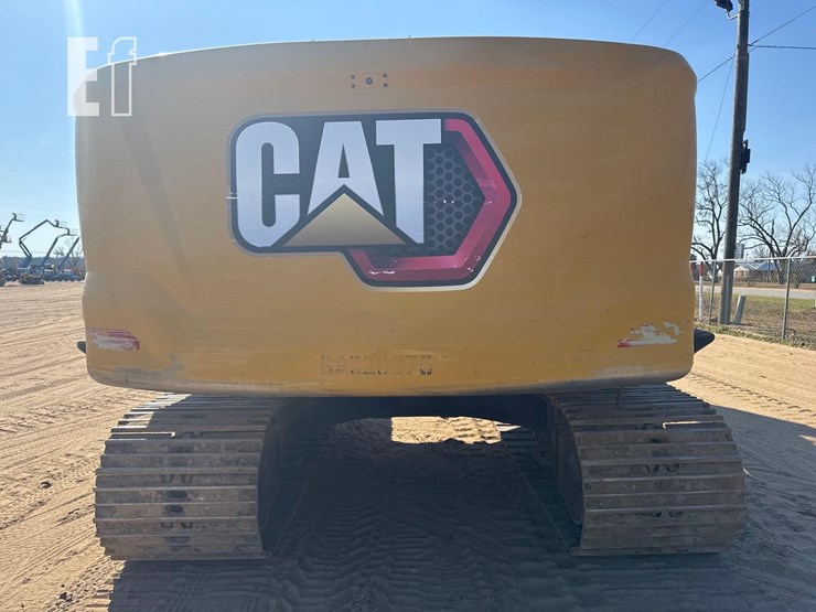 caterpillar-323-image-3