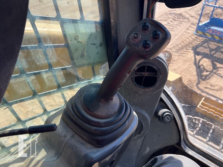 2018-caterpillar-289d-image-28