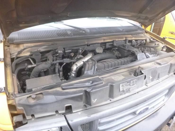 2004-ford-e450-image-15