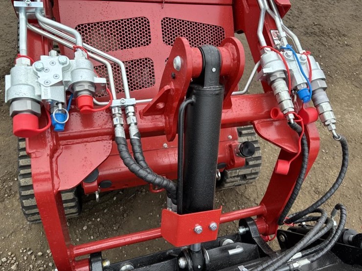 2025-stag-tl425-skid-steer-track-loader-image-14