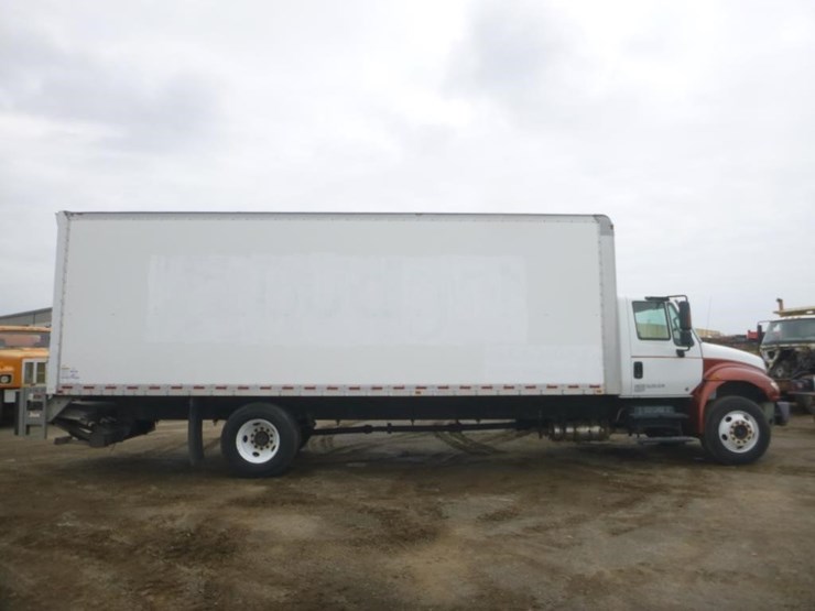 2019-international-durastar-4300-image-7