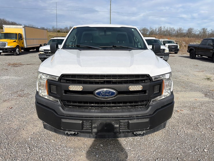 2019-ford-f150-xl-image-2