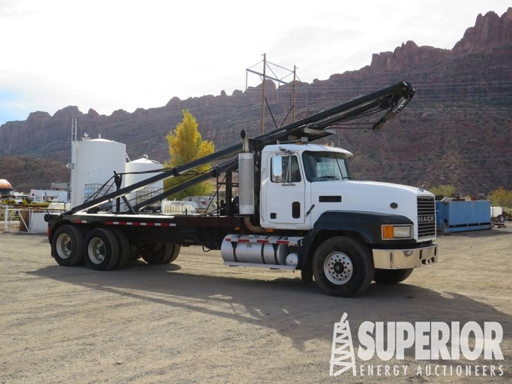 1998-mack-cl713-image-2