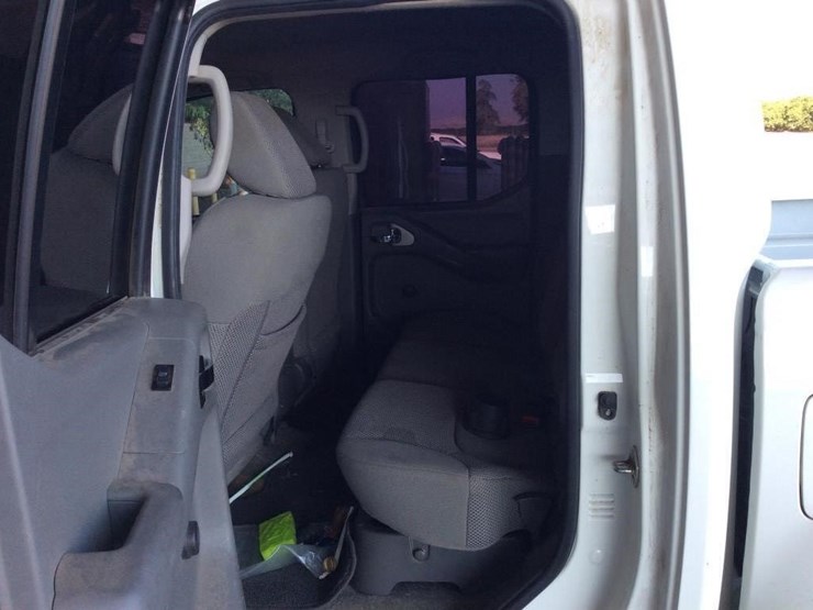 2017-nissan-frontier-image-7