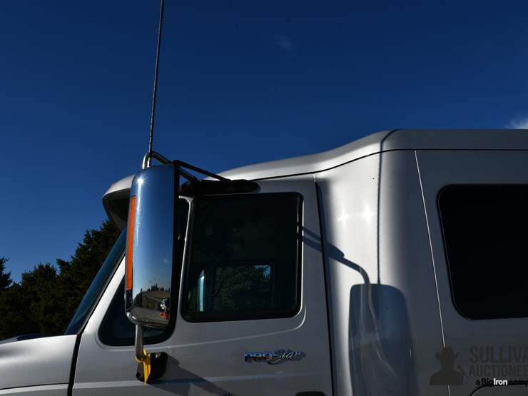 2017-international-prostar-image-12