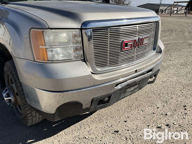 gmc-sierra-3500-image-19