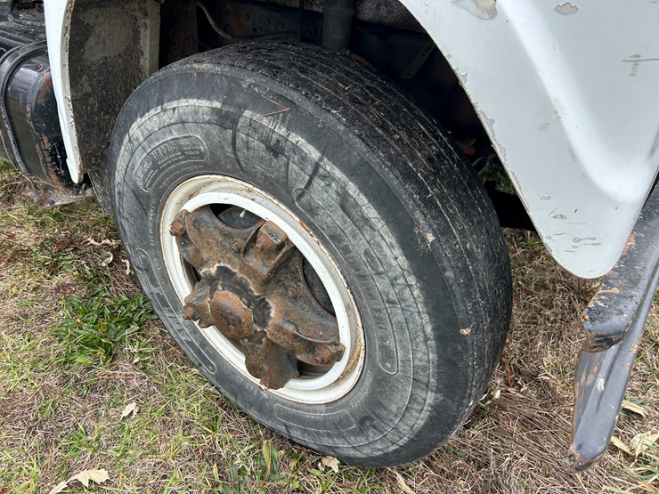 international-fleetstar-image-35