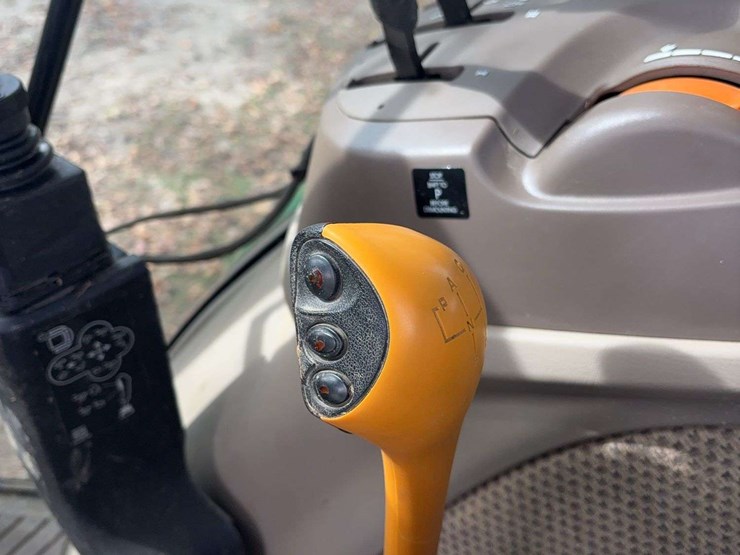 2023-john-deere-5120m-image-41