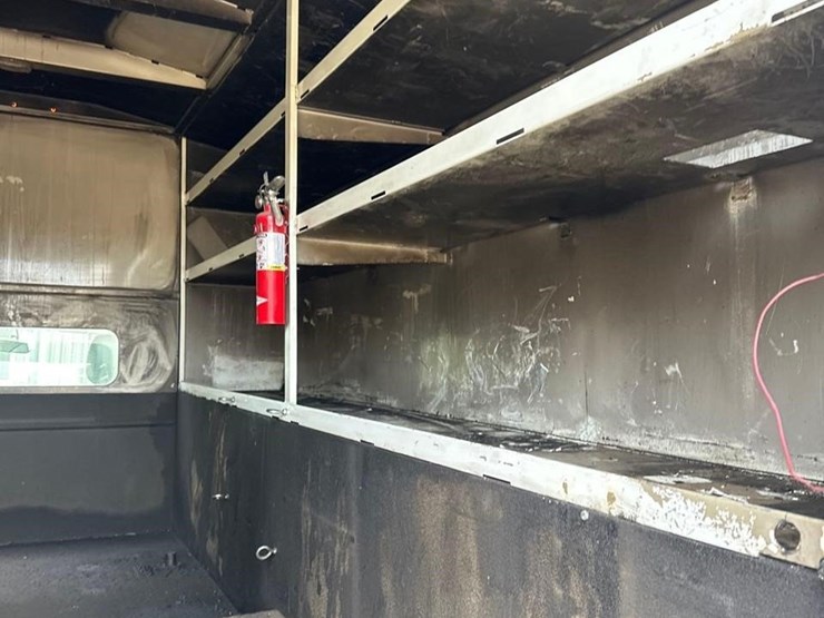 2016-ford-f350-xl-image-8