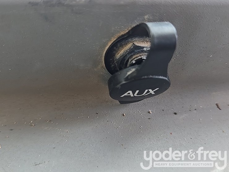 2018-komatsu-d61pxi-24-image-123