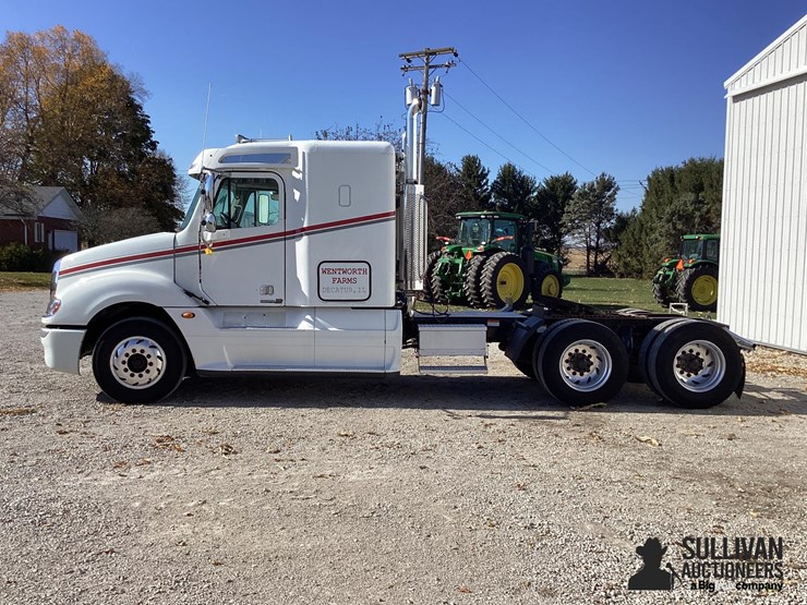 2005-freightliner-columbia-120-image-8
