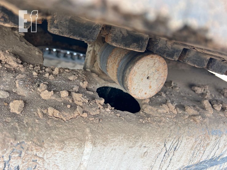 2017-caterpillar-305e2-cr-image-23