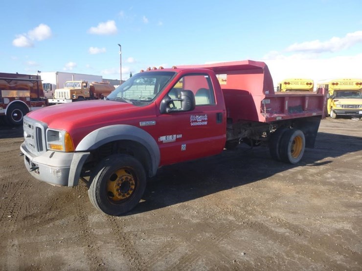 2005-ford-f550-image-1
