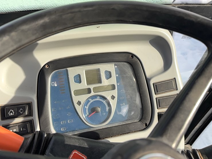 new-holland-t4030-image-16