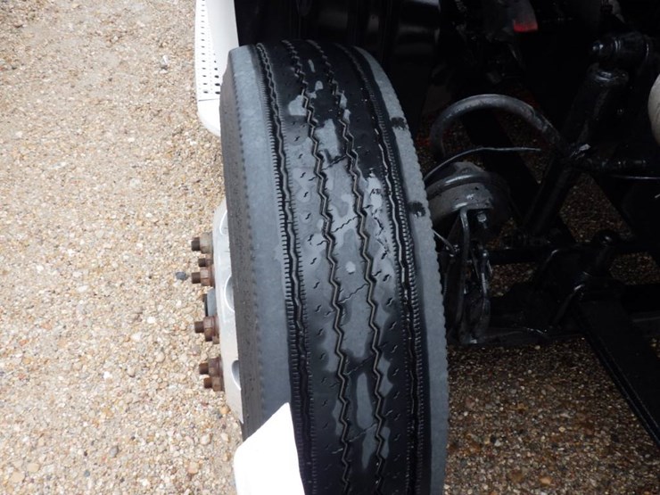 freightliner-cascadia-125-image-26