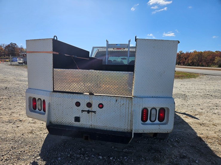 chevrolet-silverado-3500-image-14