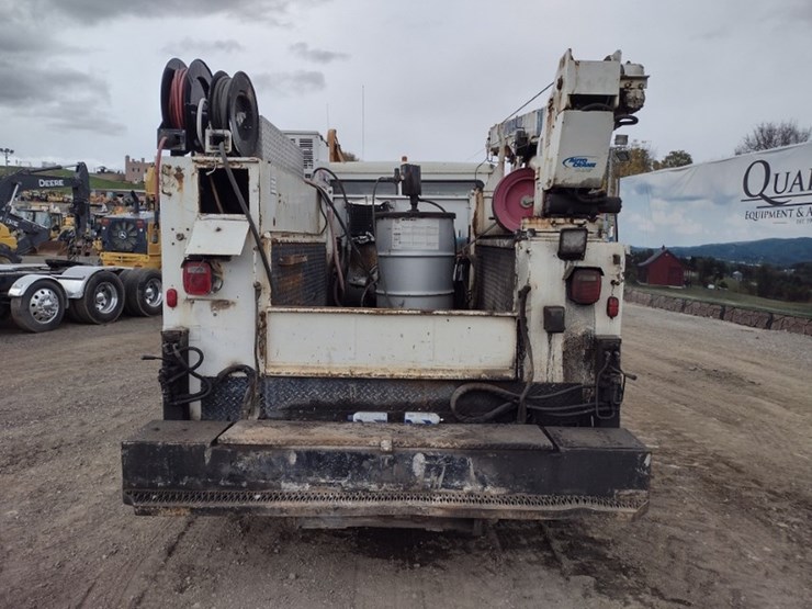 freightliner-fl60-image-4