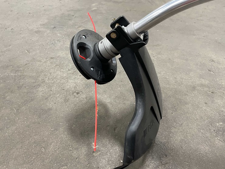 #6115-•-string-trimmer-(pr20)-image-2