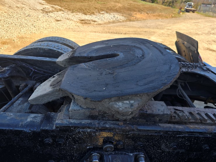 2005-peterbilt-379-image-116