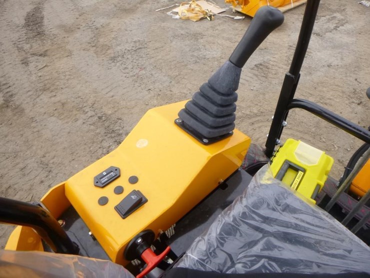 2025-vicsec-vc15-hydraulic-excavator-image-21