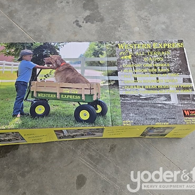 Unused Wagon Children All Terrain Farm Wagon- Green