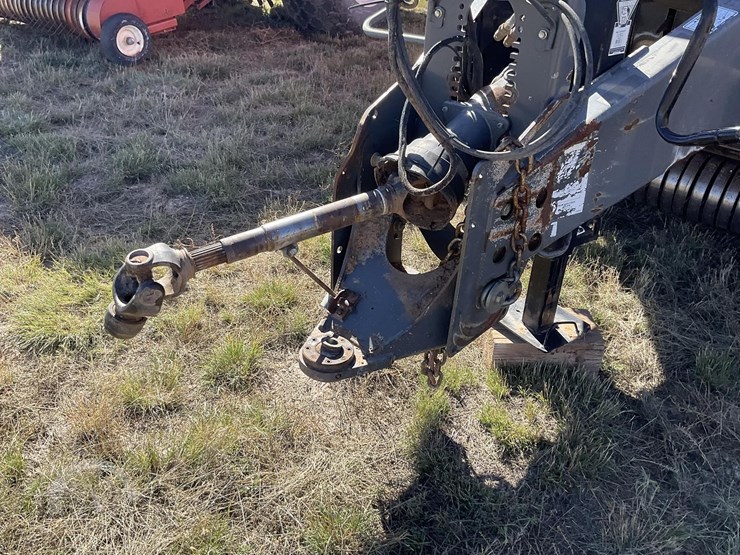 2013-massey-ferguson-2190-image-4