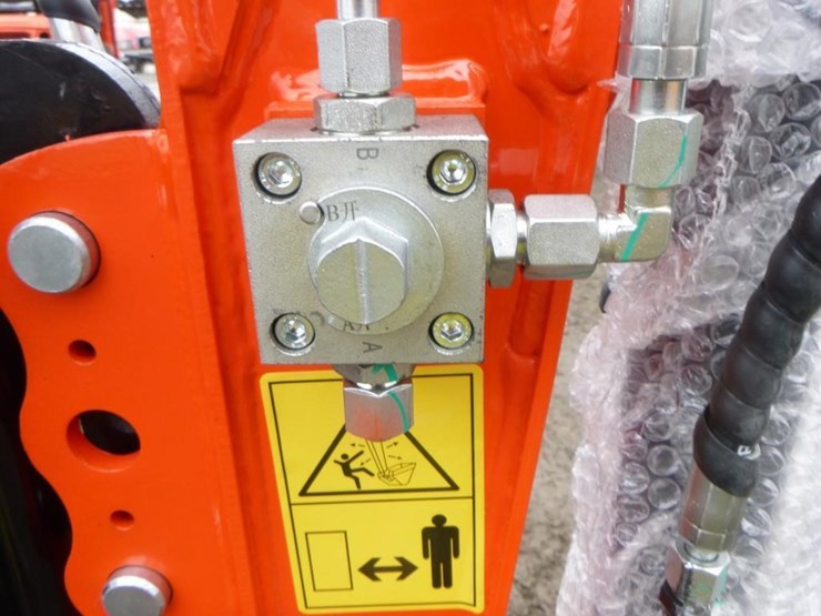 2025-tpm-18k-hydraulic-excavator-image-13