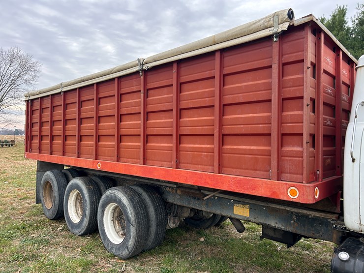 international-fleetstar-image-33