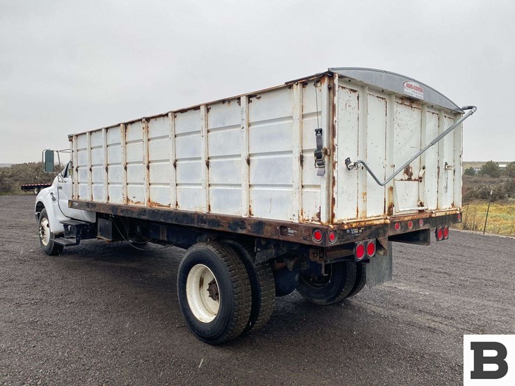 2006-ford-f750-image-4