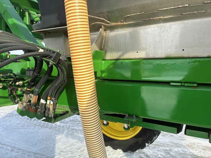 john-deere-r4038-image-26