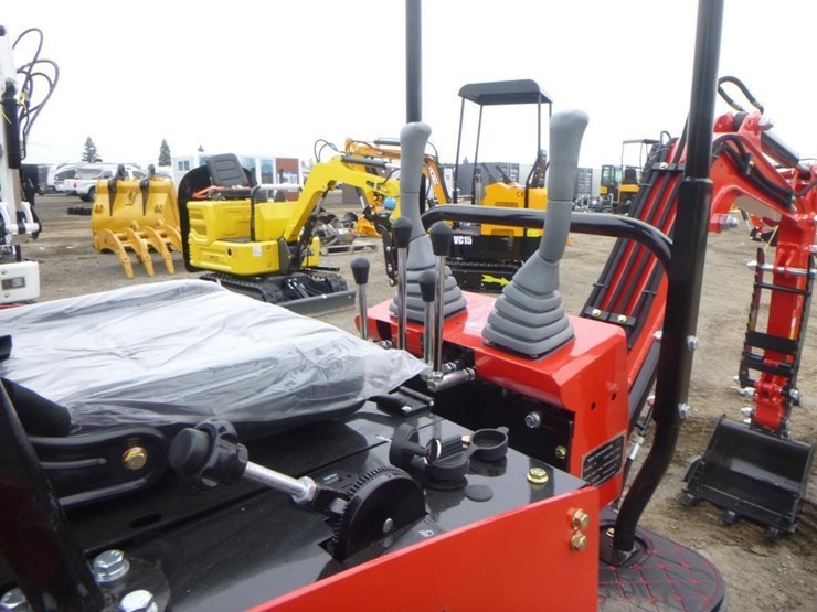 2025-vicsec-vc13-hydraulic-excavator-image-23