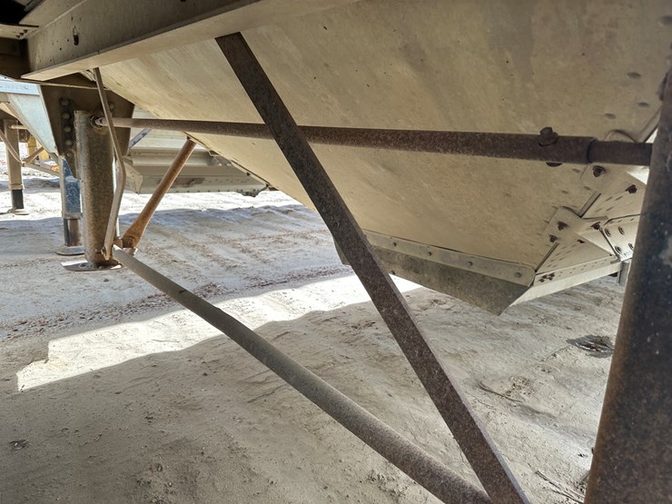 timpte-hopper-bottom-image-38